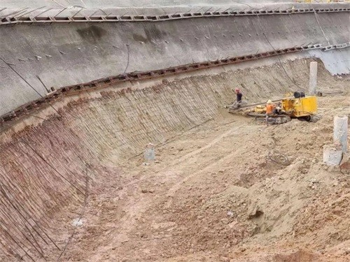 融水基坑边坡加固